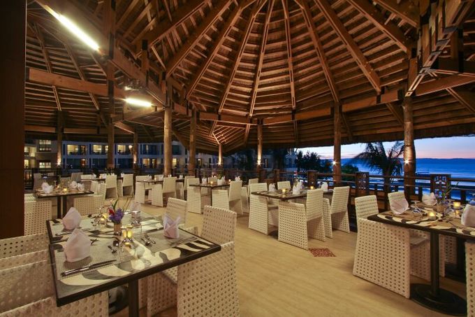 Beach Wedding by The Bellevue Resort - 012 Beach Wedding by The Bellevue Resort - 012