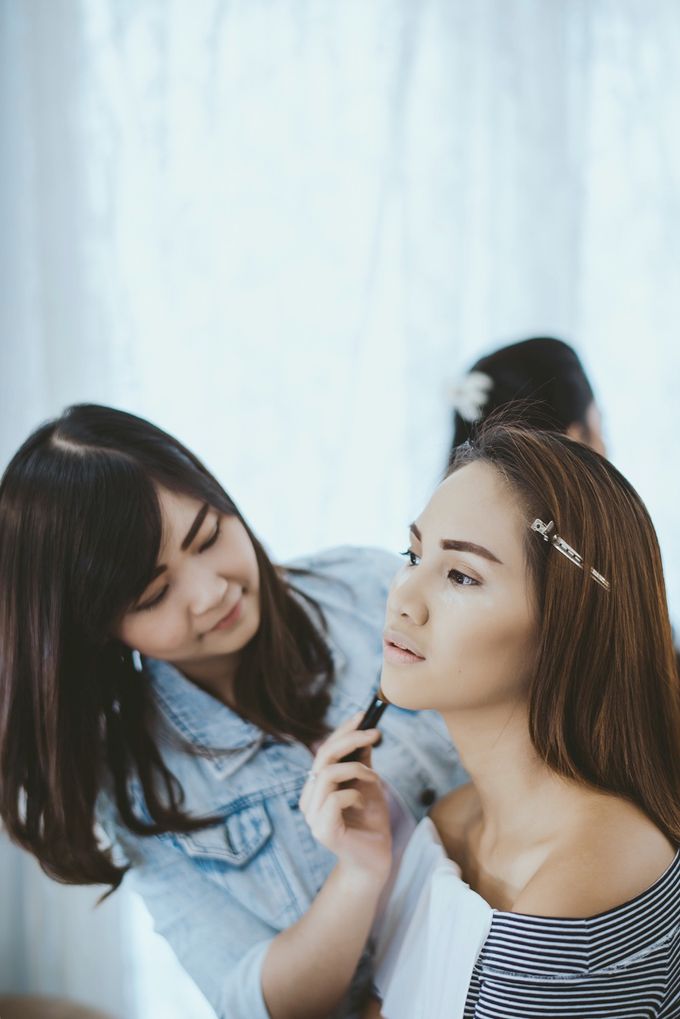 VA ACADEMY by VA Make Up Artist - 001 VA ACADEMY by VA Make Up Artist - 001