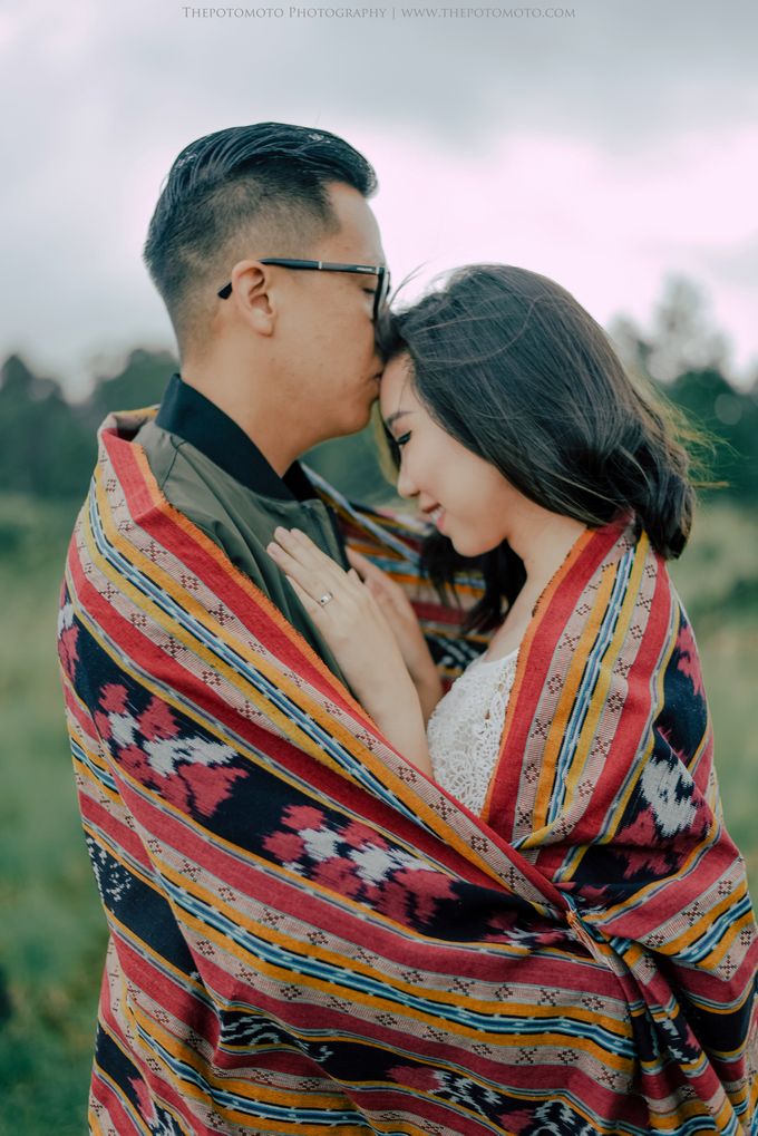 Tasya & Mario Prewedding Session by Thepotomoto Photography - 031 Tasya & Mario Prewedding Session by Thepotomoto Photography - 031