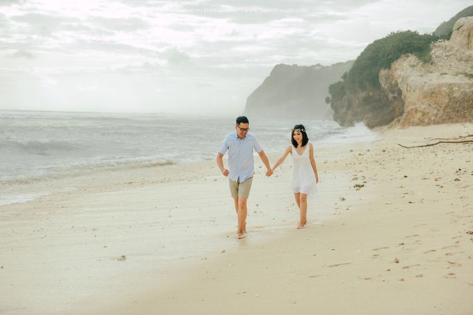 Tasya & Mario Prewedding Session by Thepotomoto Photography - 009 Tasya & Mario Prewedding Session by Thepotomoto Photography - 009