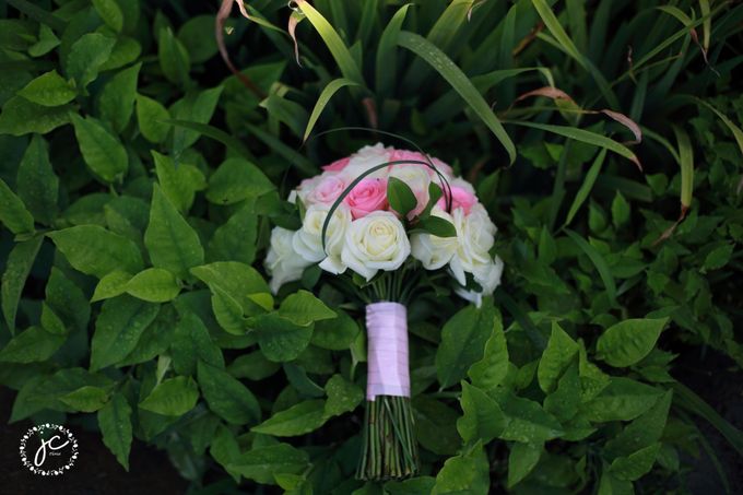 Hand Bouquet by Jc Florist Bali - 004 Hand Bouquet by Jc Florist Bali - 004
