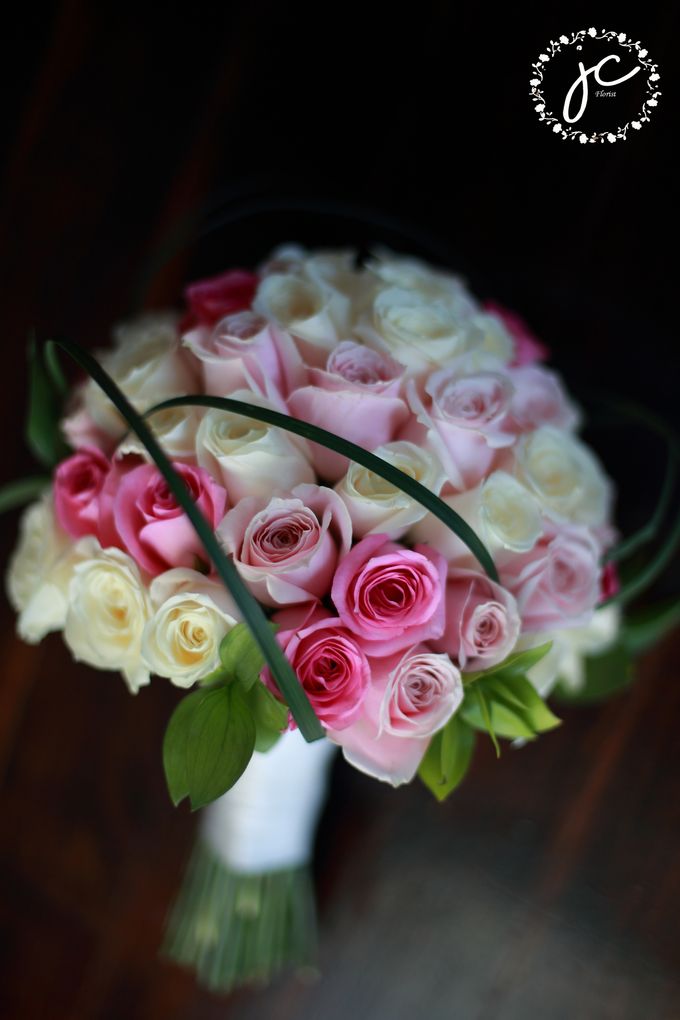 Hand Bouquet by Jc Florist Bali - 007 Hand Bouquet by Jc Florist Bali - 007