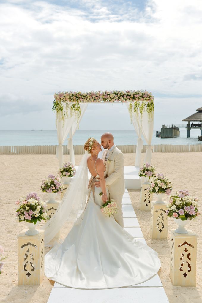 Real Weddings by Shangri-La's Boracay Resort and Spa - 026 Real Weddings by Shangri-La's Boracay Resort and Spa - 026