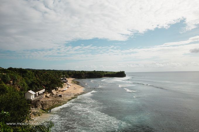 Cliff Wedding | Yasmin & Dariusz | Balangan Beach Bali by Maxtu Photography - 001 Cliff Wedding | Yasmin & Dariusz | Balangan Beach Bali by Maxtu Photography - 001