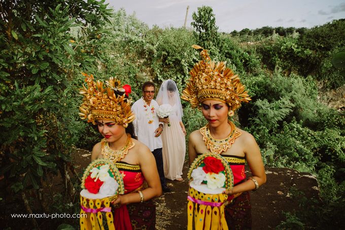 Cliff Wedding | Yasmin & Dariusz | Balangan Beach Bali by Maxtu Photography - 004 Cliff Wedding | Yasmin & Dariusz | Balangan Beach Bali by Maxtu Photography - 004