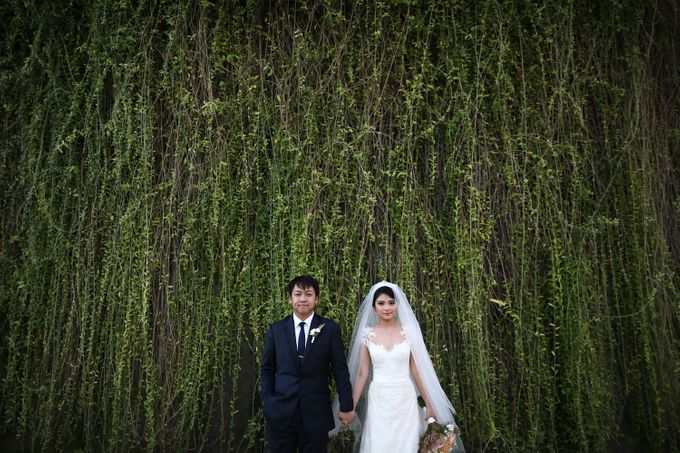 Yoan Devina Wedding by Lona Makeup - 002 Yoan Devina Wedding by Lona Makeup - 002