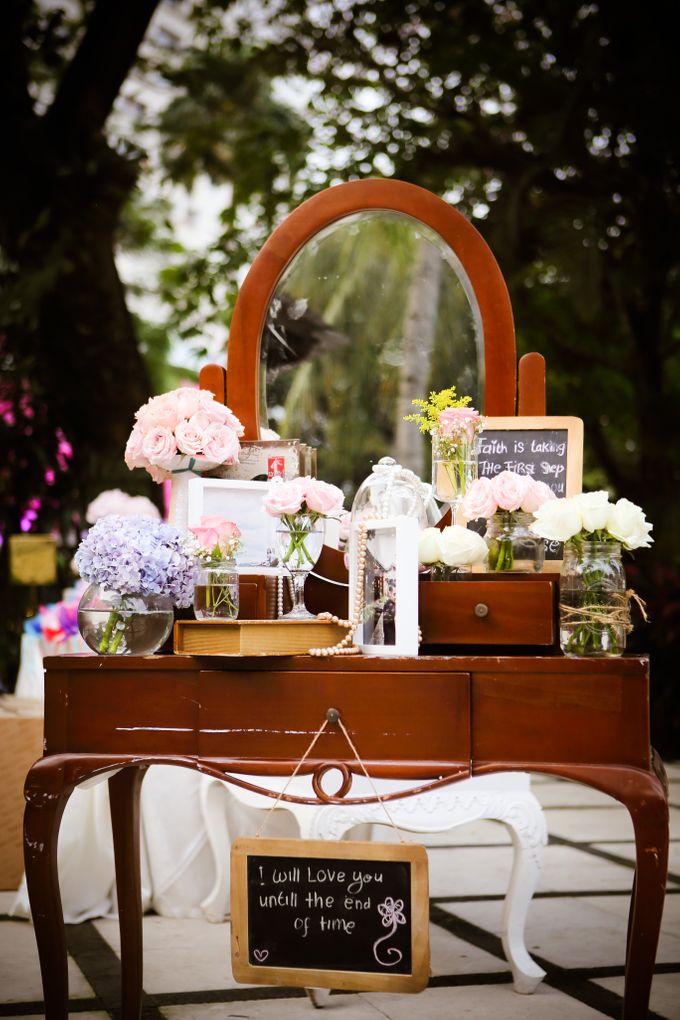 Engagement of Purnama and Livia at Hotel Borobudur Jakarta. by The Swan Decoration - 006 Engagement of Purnama and Livia at Hotel Borobudur Jakarta. by The Swan Decoration - 006