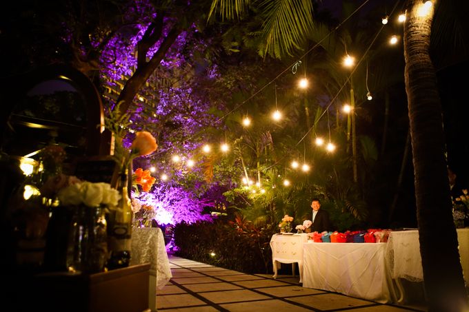 Engagement of Purnama and Livia at Hotel Borobudur Jakarta. by The Swan Decoration - 002