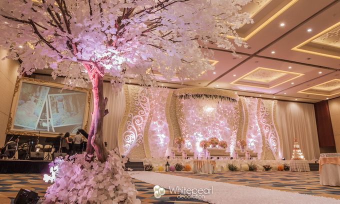 The Hall Senayan City 2015 10 10 | White Pearl Decoration | Bridestory
