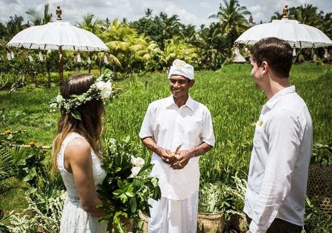 BALINESE WEDDING BLESSING IN THE RICE FIELD by Wapa Di Ume - 005 BALINESE WEDDING BLESSING IN THE RICE FIELD by Wapa Di Ume - 005