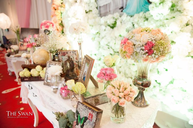 The Wedding of Ari and Wawa at Doubletree Hotel by Hilton by The Swan Decoration - 005 The Wedding of Ari and Wawa at Doubletree Hotel by Hilton by The Swan Decoration - 005