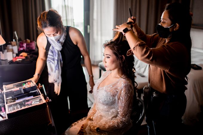 Make Up Artis & Hair Do by Bless Wedding Bali - 001