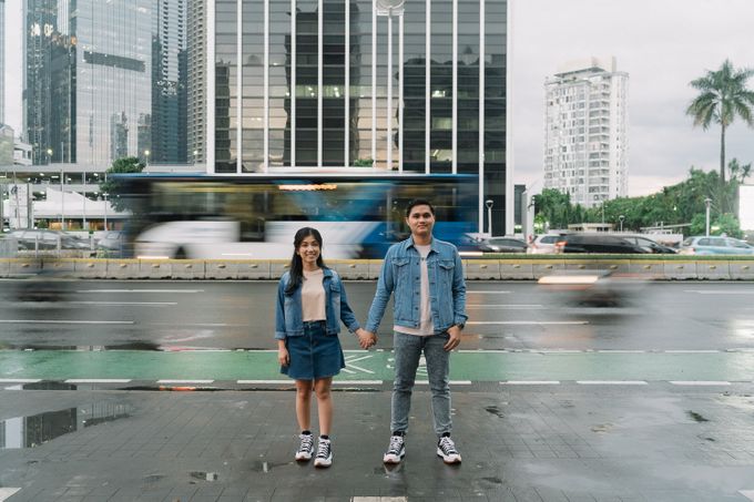 The Prewedding of Haryo & Livi | Warna Project | Bridestory