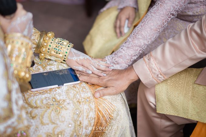 Dila & Mirza - Wedding Documentation by besokpagi - 004 Dila & Mirza - Wedding Documentation by besokpagi - 004
