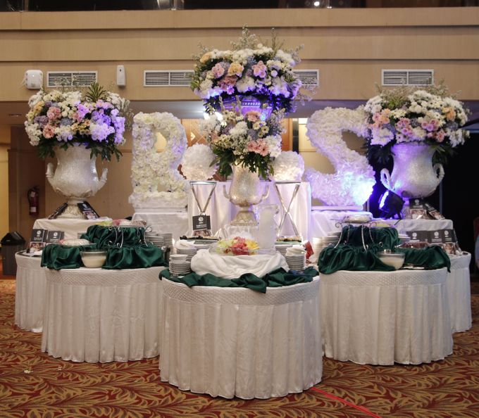 Dekorasi Dessert | Nendia Primarasa Catering | Bridestory