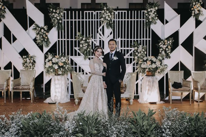 Dhiny & Yoga Wedding at Gedung Arsip Nasional by Mirza Photography - 017 Dhiny & Yoga Wedding at Gedung Arsip Nasional by Mirza Photography - 017