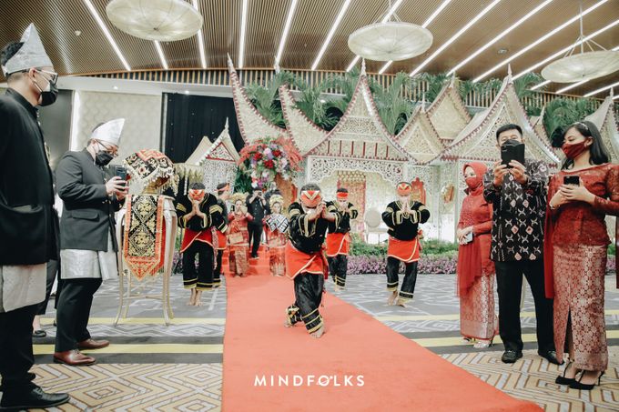 Minang New Normal Wedding of Putri & Augie by Menara Mandiri by IKK Wedding (ex. Plaza Bapindo) - 003 Minang New Normal Wedding of Putri & Augie by Menara Mandiri by IKK Wedding (ex. Plaza Bapindo) - 003