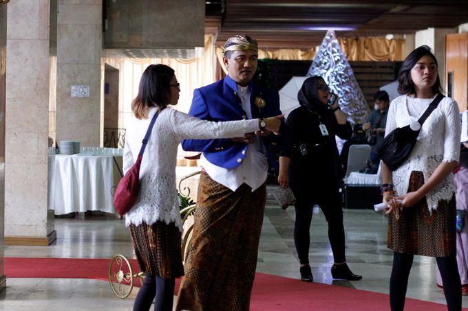 our team from the wedding of yoga & riva wedding by Our Wedding & Event Organizer - 021 our team from the wedding of yoga & riva wedding by Our Wedding & Event Organizer - 021