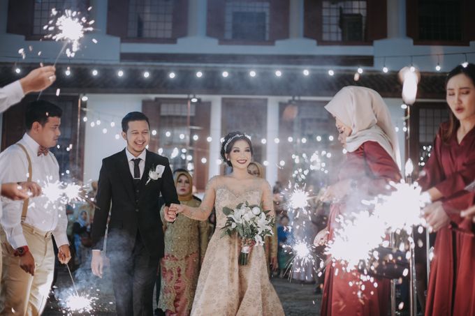 Dhiny & Yoga Wedding at Gedung Arsip Nasional by Mirza Photography - 014 Dhiny & Yoga Wedding at Gedung Arsip Nasional by Mirza Photography - 014
