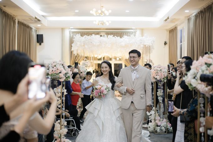 The Wedding of Handy & Marsel by Sky Wedding Entertainment Enterprise & Organizer - 009