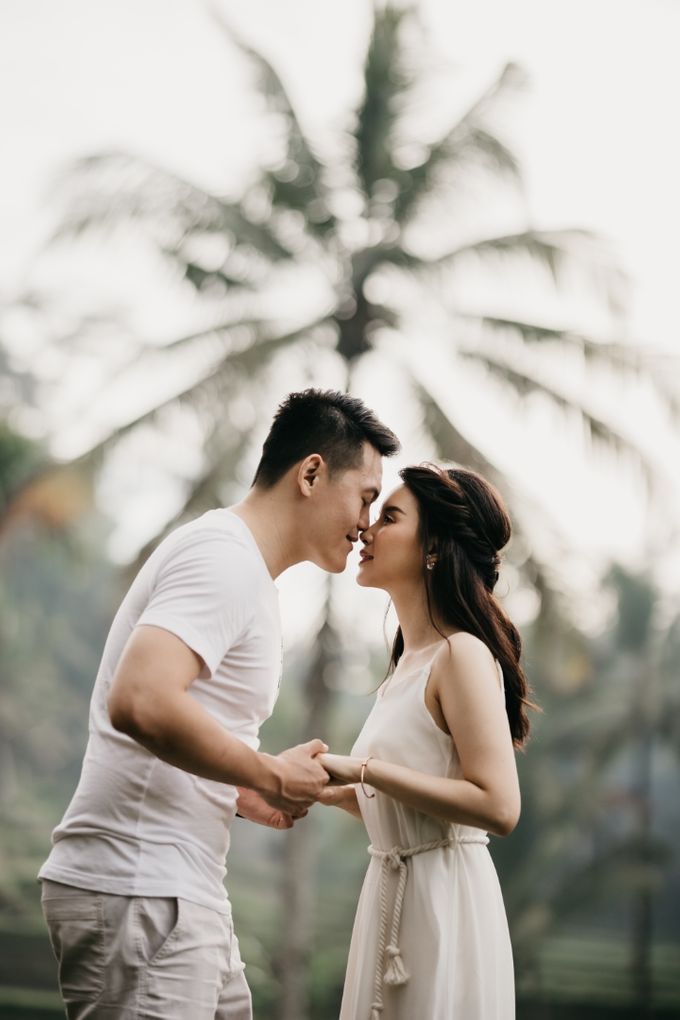 Bali Couple Session - Arwin & Josselyn by Lentera Wedding - 005