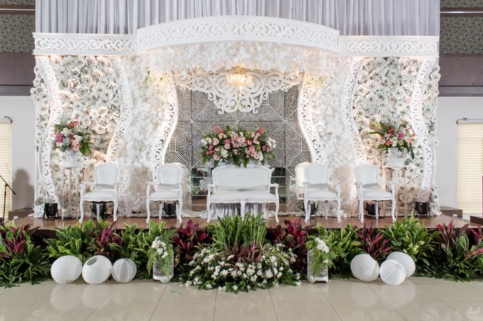 Fafa & eca decoration wedding reception by PUSPITA SAWARGI (wedding and catering service) - 018 Fafa & eca decoration wedding reception by PUSPITA SAWARGI (wedding and catering service) - 018