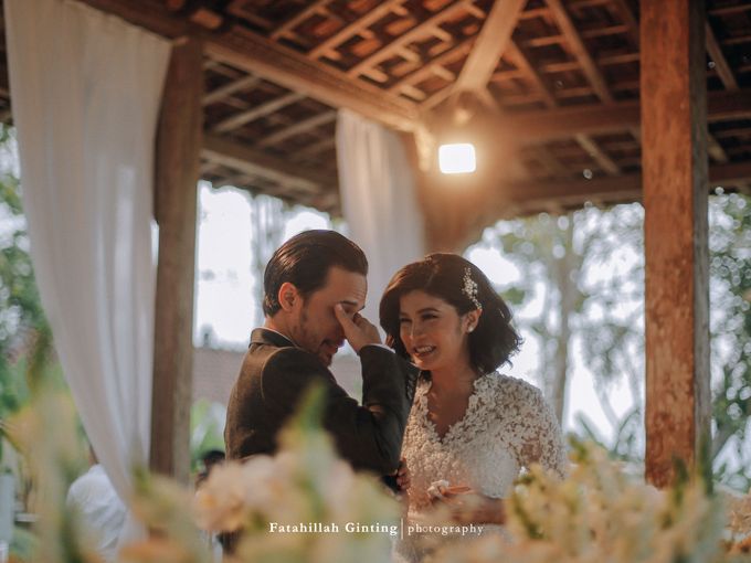 Rara & Deva - Wedding Reception by Patron Wedding Organizer Yogyakarta - 017 Rara & Deva - Wedding Reception by Patron Wedding Organizer Yogyakarta - 017
