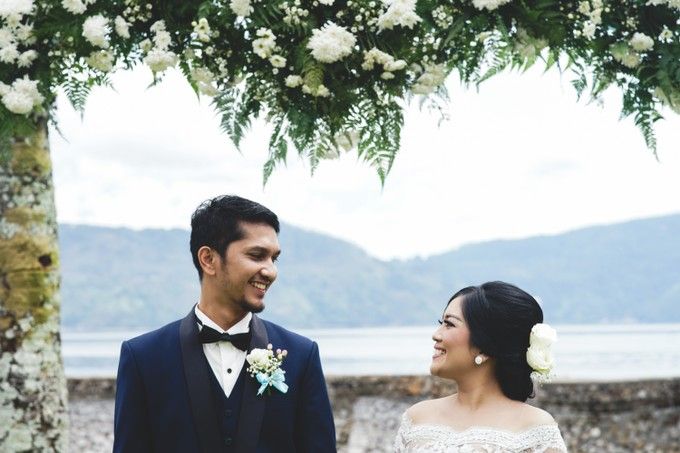 Lambok & Sarah - A Beautiful Lakeside wedding by Jivo Huseri Film - 007