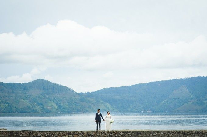 Lambok & Sarah - A Beautiful Lakeside wedding by Jivo Huseri Film - 012