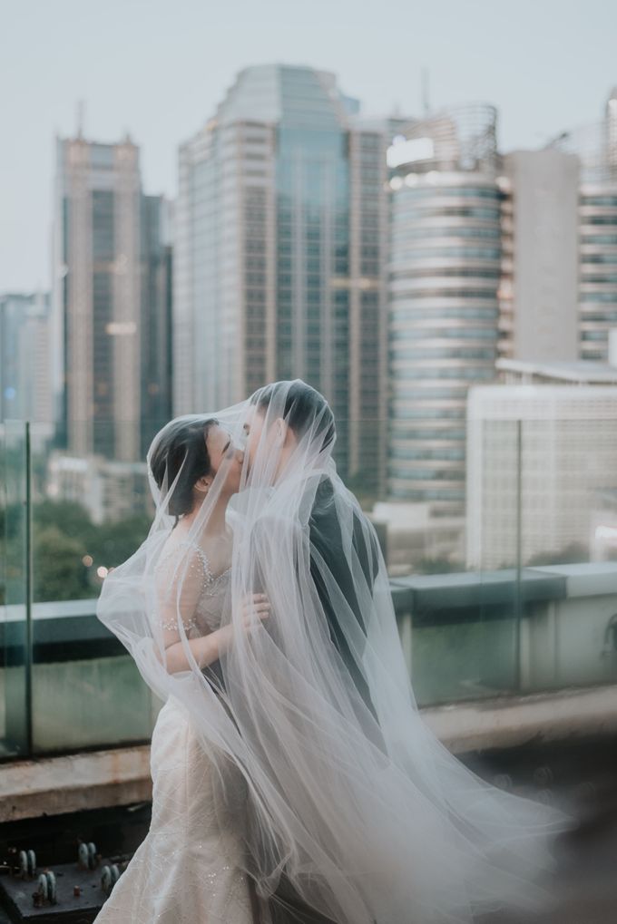 The Wedding of Elya & Raynhard at HARRIS Suites fX Sudirman - Jakarta by Warna Project - 034 The Wedding of Elya & Raynhard at HARRIS Suites fX Sudirman - Jakarta by Warna Project - 034