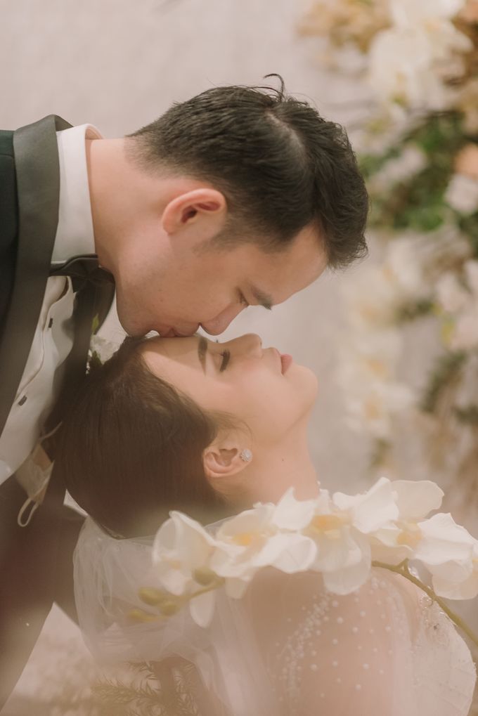 The Wedding of Elya & Raynhard at HARRIS Suites fX Sudirman - Jakarta by Warna Project - 039 The Wedding of Elya & Raynhard at HARRIS Suites fX Sudirman - Jakarta by Warna Project - 039