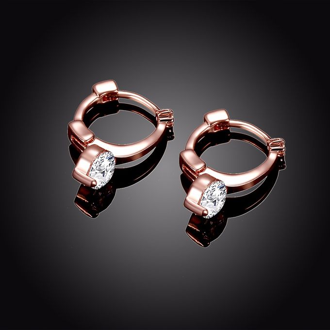 TIARIA Diamond Simple & Chic Gold Earring Perhiasan Anting Emas Berlian by TIARIA - 002 TIARIA Diamond Simple & Chic Gold Earring Perhiasan Anting Emas Berlian by TIARIA - 002