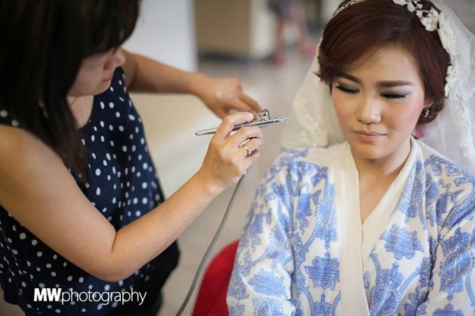 Beautiful Wedding at Mercure Hotel Surabaya by Five Stars Wedding Organizer by Moire Photo & Video - 001 Beautiful Wedding at Mercure Hotel Surabaya by Five Stars Wedding Organizer by Moire Photo & Video - 001