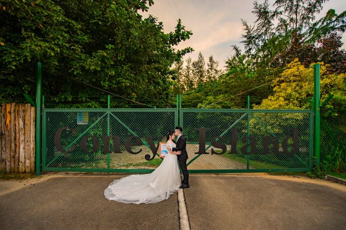 Coney Island Pre-Wedding Shoot by GrizzyPix Photography - 003