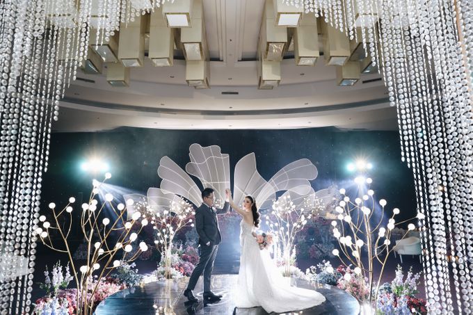 Regan & Natalia Wedding Decoration at Santika Hotel by Testimo Wedding Planner & Organizer - 009 Regan & Natalia Wedding Decoration at Santika Hotel by Testimo Wedding Planner & Organizer - 009