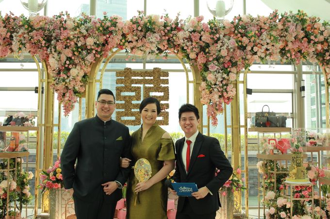 MC Sangjit & MC EngagementnThe Glass Terrace Grand Hyatt Jakarta By Double V Entertainment by Lotus Design - 012 MC Sangjit & MC EngagementnThe Glass Terrace Grand Hyatt Jakarta By Double V Entertainment by Lotus Design - 012