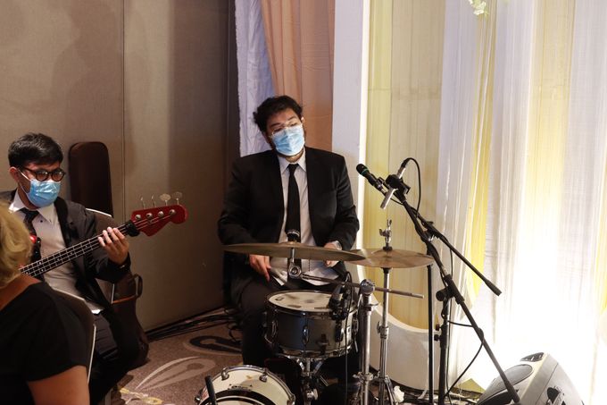 Lounge Jazz wedding band at Double Tree Jakarta by Double V Entertainment by Double V Entertainment - 010 Lounge Jazz wedding band at Double Tree Jakarta by Double V Entertainment by Double V Entertainment - 010
