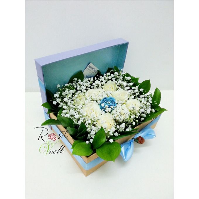 Flower in a Box Arrangement by Roseveelt Florist - 013 Flower in a Box Arrangement by Roseveelt Florist - 013