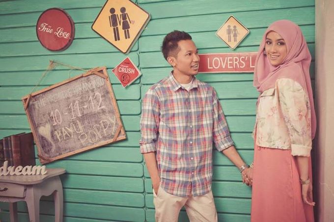 Bayu + Poppy - Engagament Photos by Spotlite Photography - 005