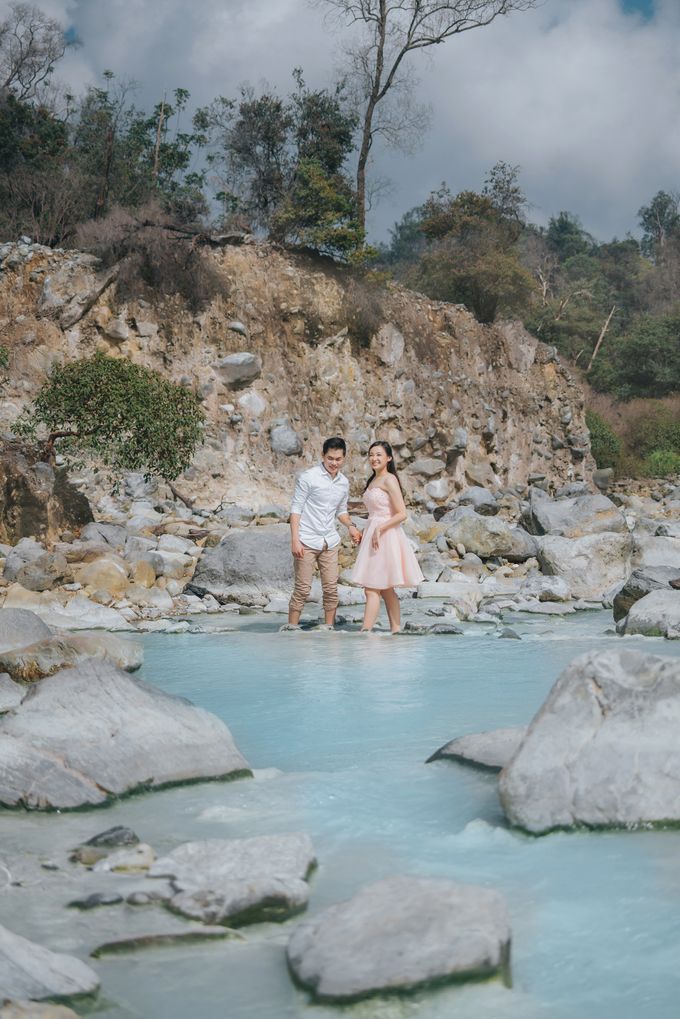 Rikky & Dewi Prewedding by GoFotoVideo - 013 Rikky & Dewi Prewedding by GoFotoVideo - 013