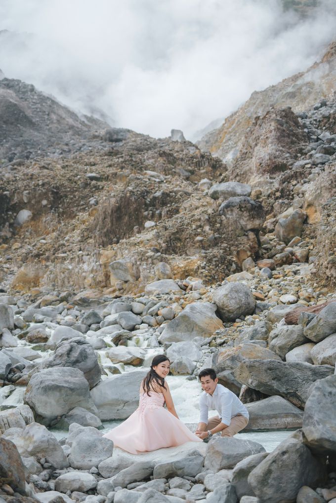 Rikky & Dewi Prewedding by GoFotoVideo - 015 Rikky & Dewi Prewedding by GoFotoVideo - 015