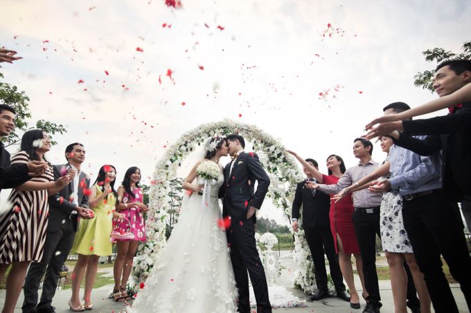 Outdoor Wedding at Lake Garden by Cynthia Kusuma - 001 Outdoor Wedding at Lake Garden by Cynthia Kusuma - 001