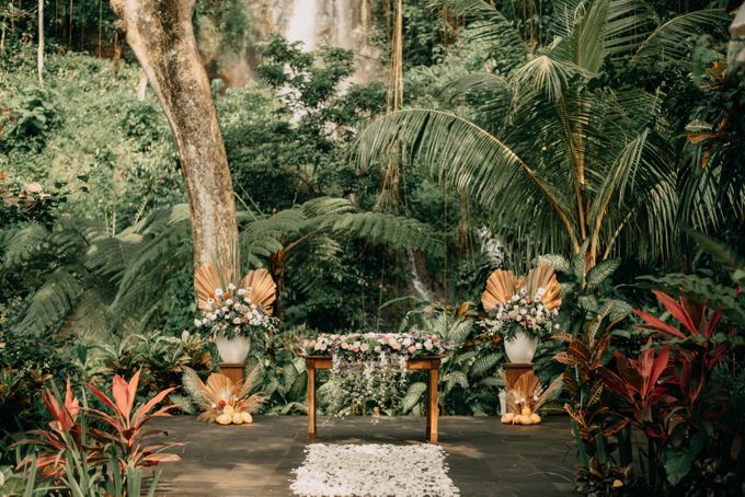 Autumn and Joel Wedding by Kreatif By Design - 033 Autumn and Joel Wedding by Kreatif By Design - 033