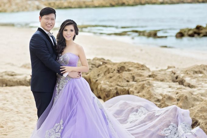 Pre-wedding of Victor & Weni by WindaCahyadi - 001