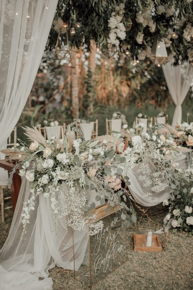 Wedding Aprilia & Jerry by Bali Izatta Wedding Planner & Wedding Florist Decorator - 003 Wedding Aprilia & Jerry by Bali Izatta Wedding Planner & Wedding Florist Decorator - 003