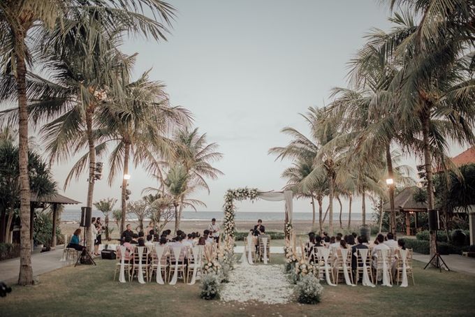 Wedding Aprilia & Jerry by Bali Izatta Wedding Planner & Wedding Florist Decorator - 004 Wedding Aprilia & Jerry by Bali Izatta Wedding Planner & Wedding Florist Decorator - 004