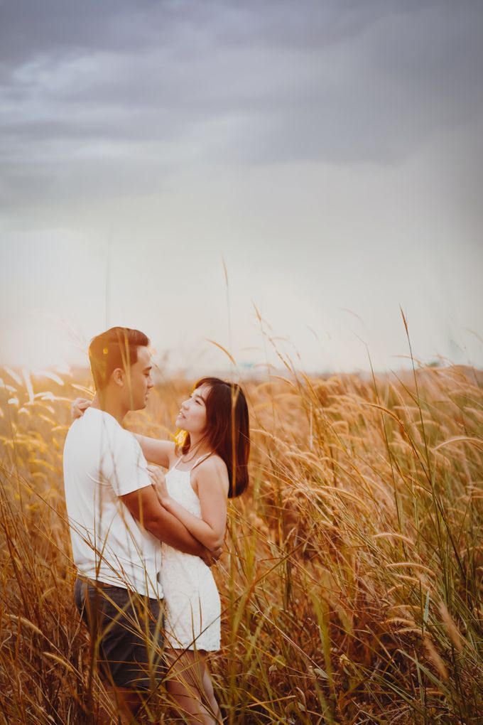 Ashley & Pear Jeslin Casual Pre-wed Photoshoot by Yipmage Moments - 002 Ashley & Pear Jeslin Casual Pre-wed Photoshoot by Yipmage Moments - 002