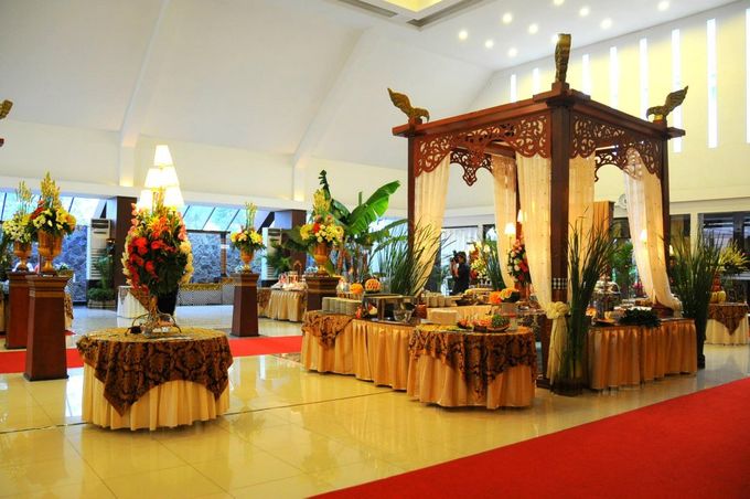 DECOR PELAMINAN & AREA CATERING by Titanium Wedding Management - 003