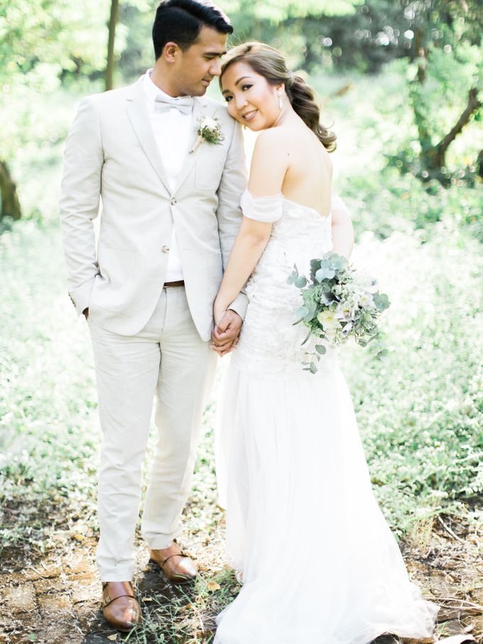 Marlo + Nina Intimate Wedding by OneCarlo Photography - 013 Marlo + Nina Intimate Wedding by OneCarlo Photography - 013