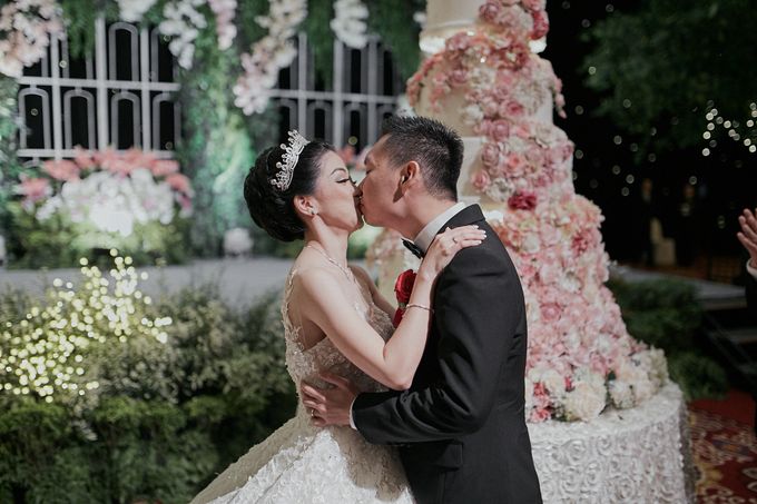 The Wedding of Albert & Cecelia by The Ritz-Carlton Jakarta, Mega Kuningan - 004 The Wedding of Albert & Cecelia by The Ritz-Carlton Jakarta, Mega Kuningan - 004